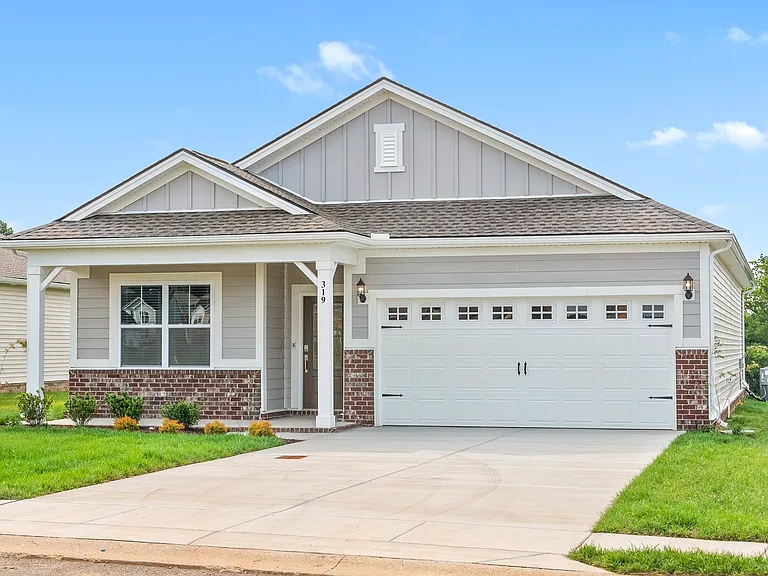 319 Lacewing Ln — Photo 2