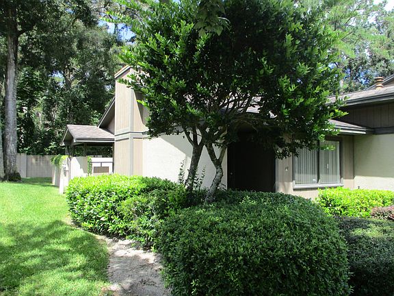 3rd image of 3834 NE 17th Street Cir