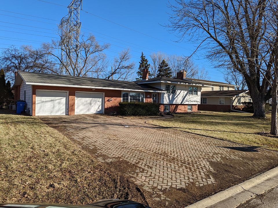 1st image of 2839 Briarwood Dr E
