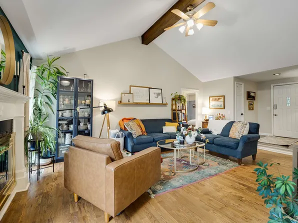 5017 English Village Dr, Nashville, TN 37211