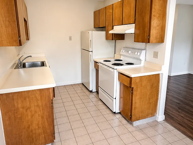 8334 N Edison St — Photo 3