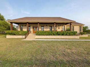 611 Post Oak Dr, Dripping Springs, TX 78620