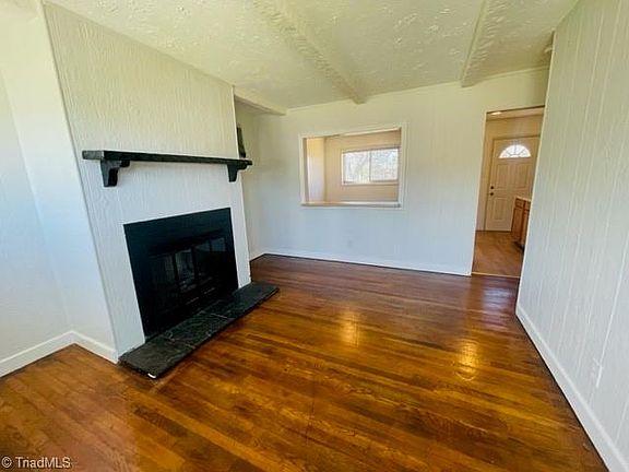 2nd image of 1409 Cypress St