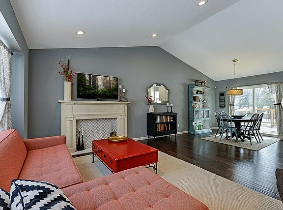 4th image of 3180 146th St W