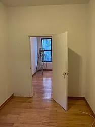 Rented by K & O Realty Associates Inc.