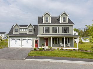 19 Bluebird Trl #4, Falmouth, ME 04105