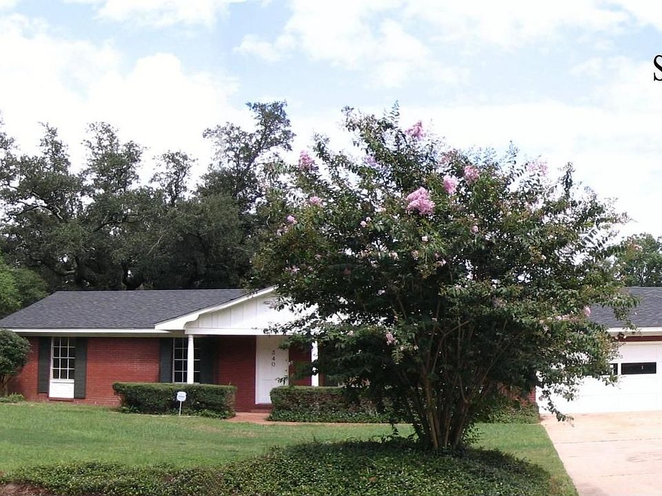 340 OAKRIDGE CIRCLE BILOXI MS. 39531