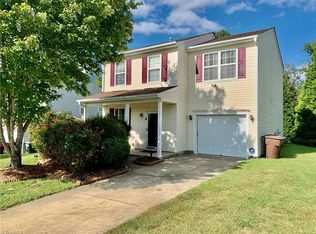 1944 Briar Run Dr, Greensboro, NC 27405