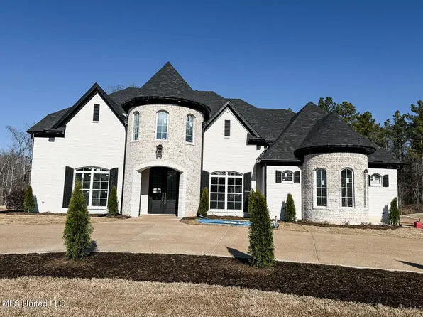 11258 Vickis Ln, Olive Branch, MS 38654