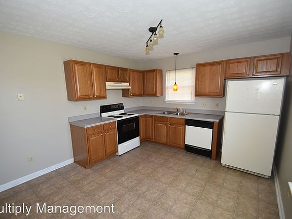 4th image of 2732 Hayden Park Ln