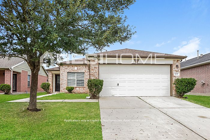 1st image of 8019 Sanders Glen Ln