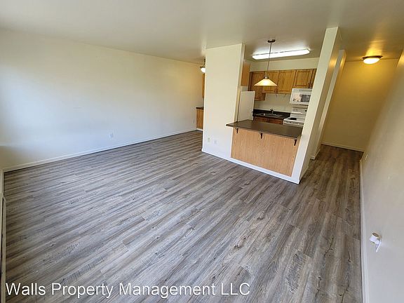 4th image of 1819 NW Central Pl #2401