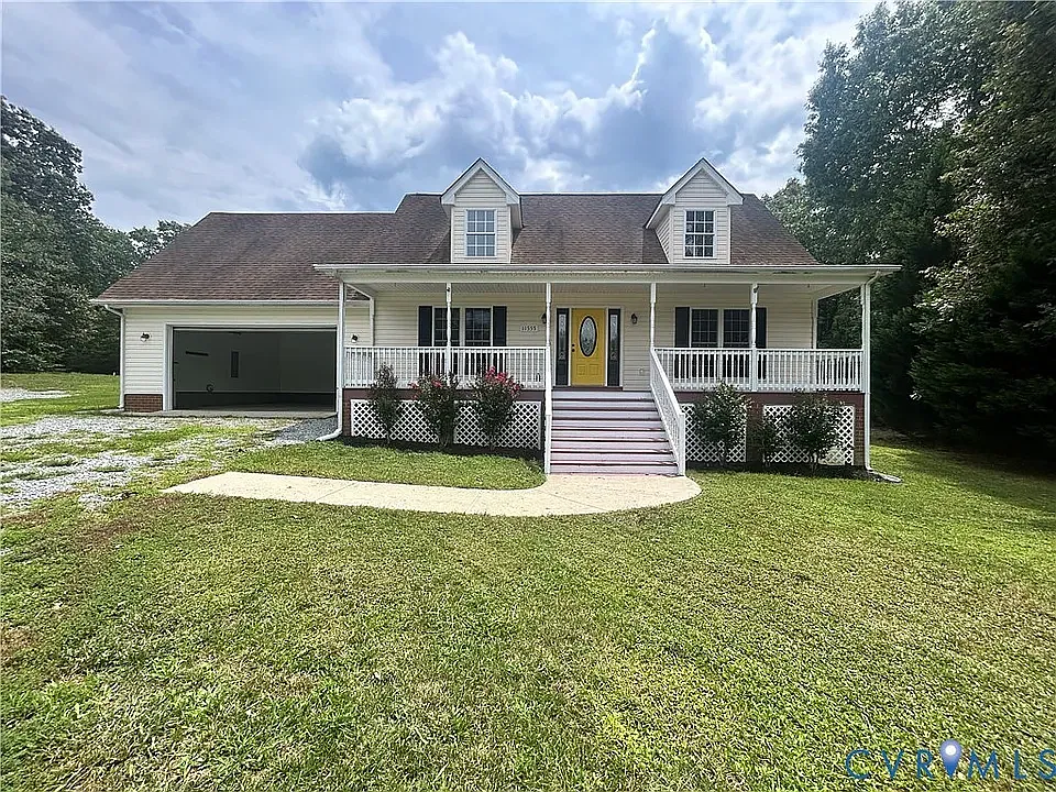 3 bed, 1824 sqft, $2,450 — Photo 1