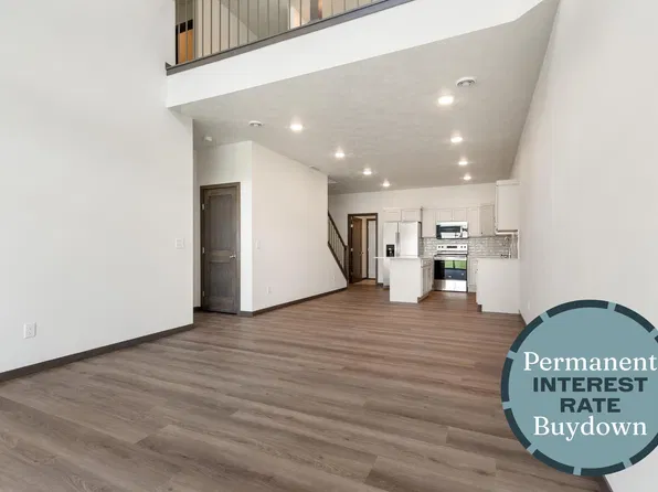 2406 E Jetty Pl, Sioux Falls, SD 57108