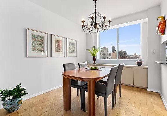3rd image of 515 E 79th St APT 20D