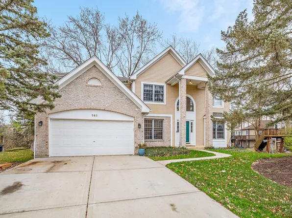 141 Robincrest Ln, Lindenhurst, IL 60046