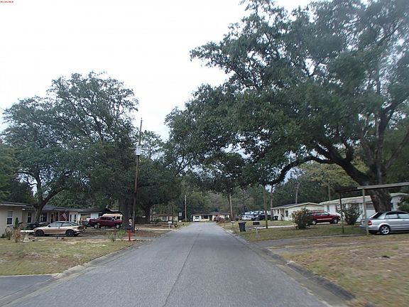 5th image of 904 Crystal Springs Ave