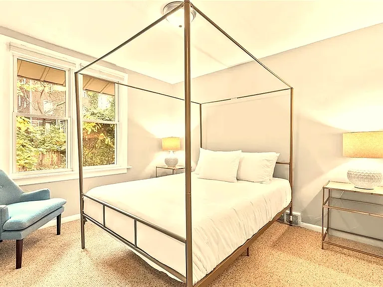 206 Oakview Ave #2 — Photo 1