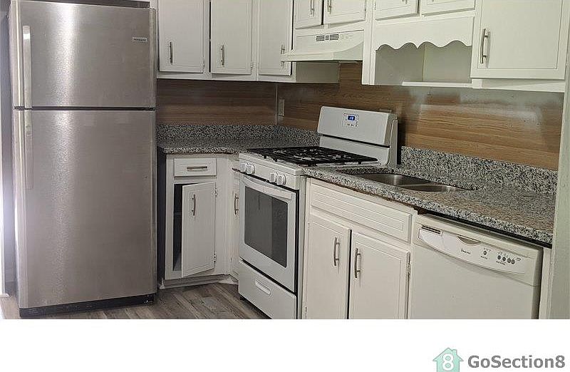 1st image of 373 Haymarket Ln
