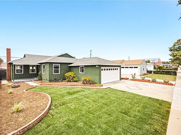 3rd image of 11803 Chanera Ave