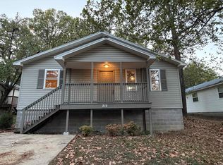 212 Bayard St, Hot Springs, AR 71901