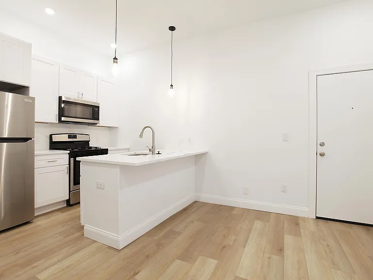 3619 Powelton Ave #1R — Photo 2