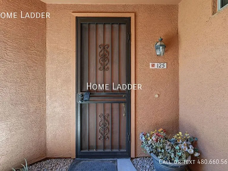 955 E Knox Rd #125 — Photo 3