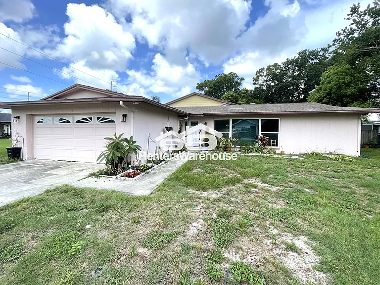802 Embassy Rd — Photo 1