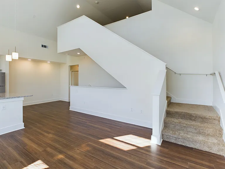 520 Arsdale Ave #30-204 — Photo 1