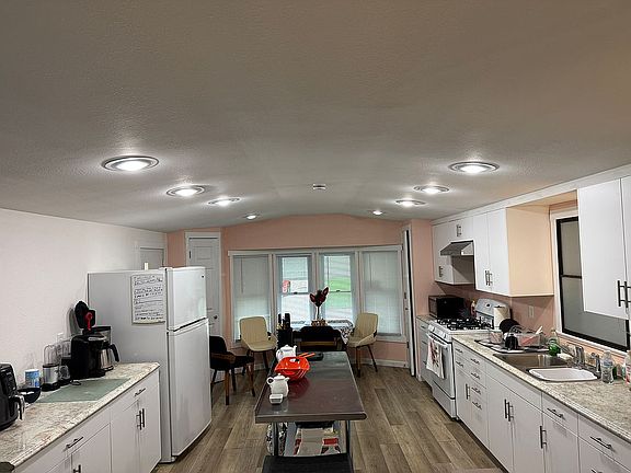 5th image of 105 Glenrock Ct