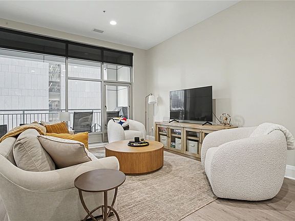 3rd image of 301 5th Ave Unit 506