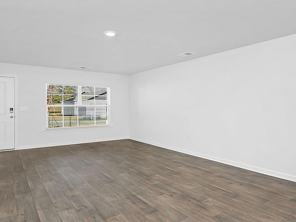 2nd image of 651 Glacier Rd