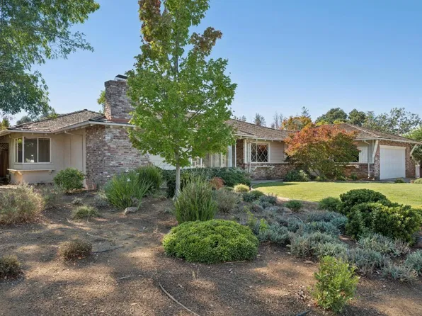 16 Alma Ct, Los Altos, CA 94022