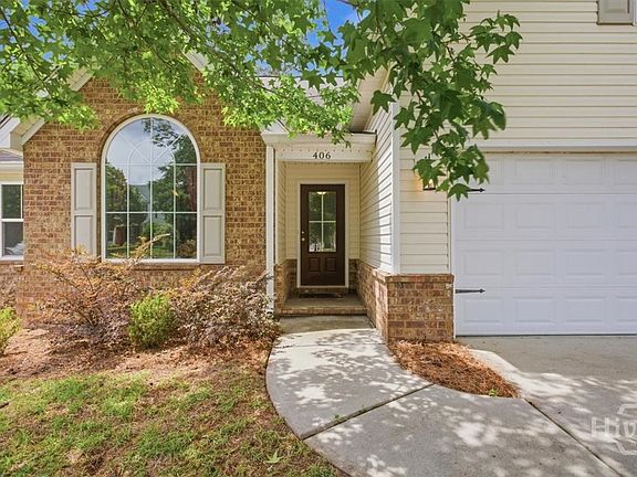3rd image of 406 Plantation Place
