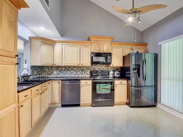 9316 Ketay Cir, Boca Raton, FL 33428