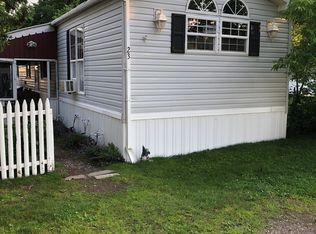 27 Camels Hump Ave, Colchester, VT 05446
