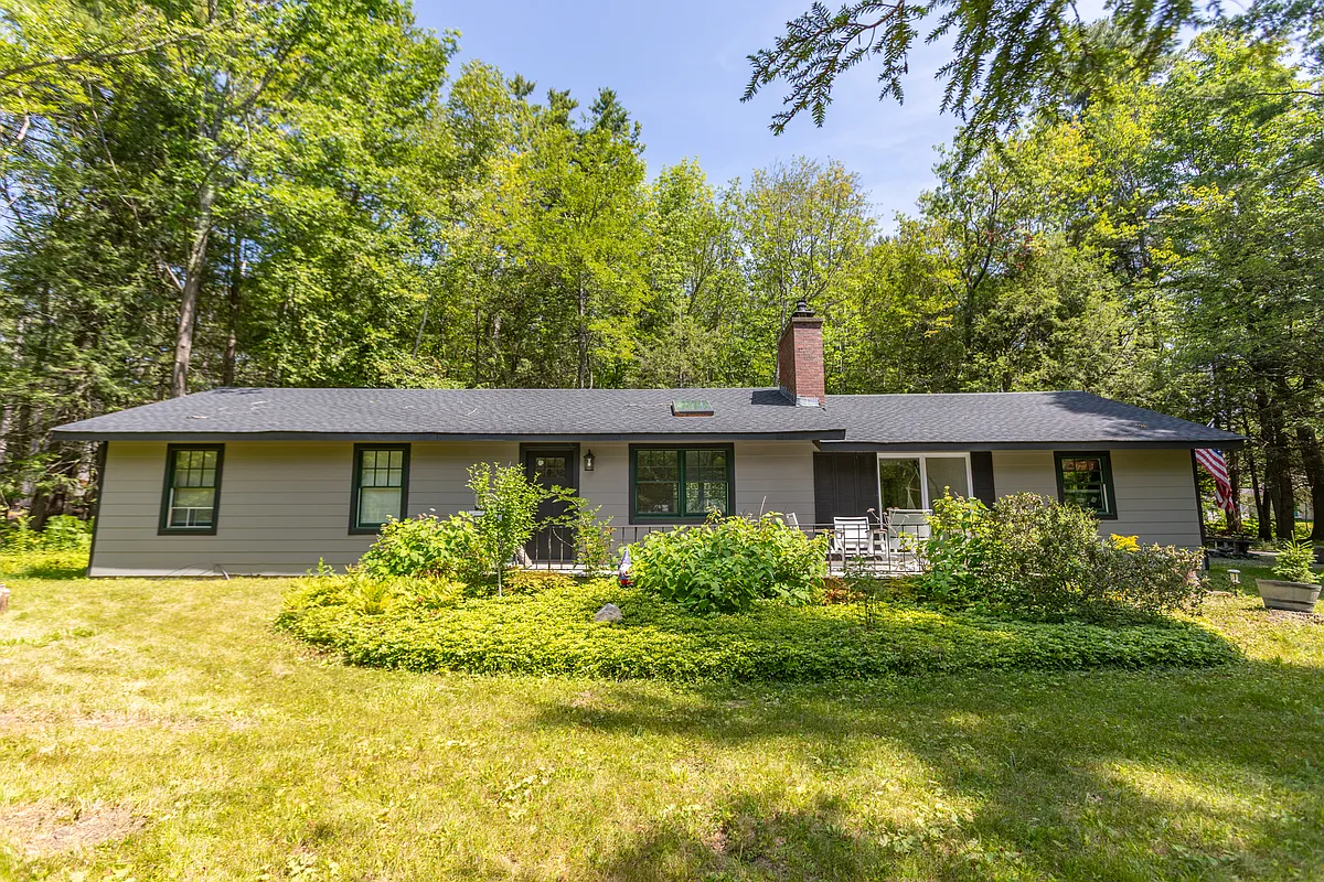 Front - 50 Beach Rd #1