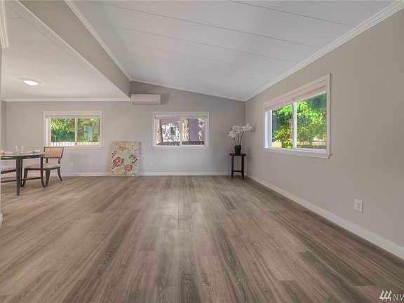 4th image of 23512 119th Street Ct E
