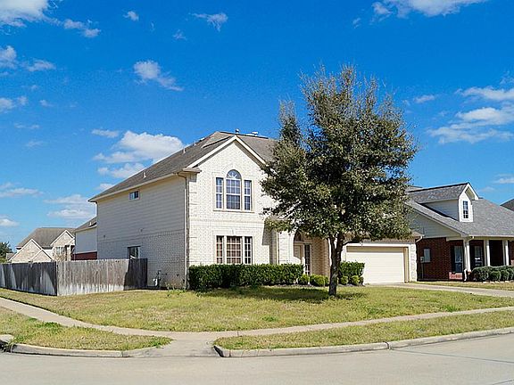 2nd image of 16546 McCormick Dr