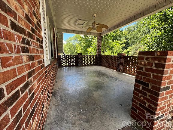 3rd image of 139 Vista Dr