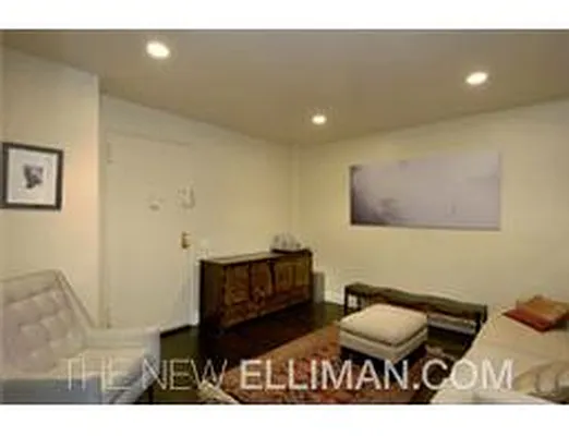 Rented by Douglas Elliman | media 17