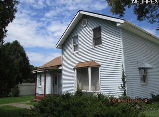 1115 Krumroy Rd, Akron, OH 44306