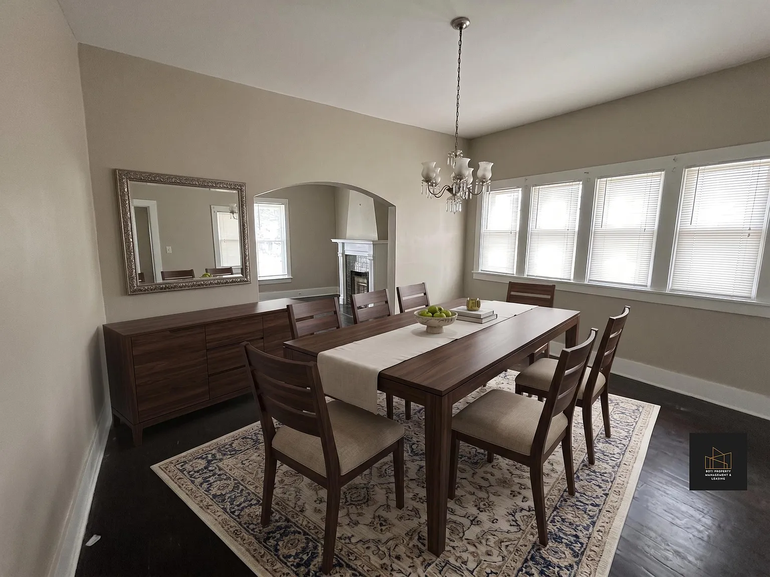 335 S Shawnee Ter — Photo 4