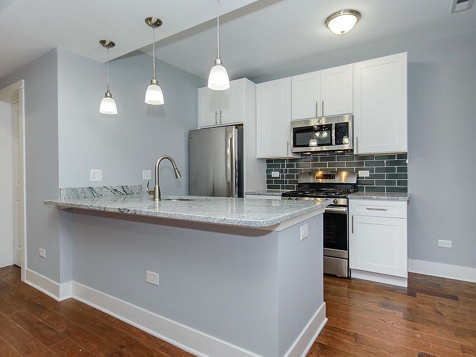 1st image of 1321 W Carmen Ave APT 2N