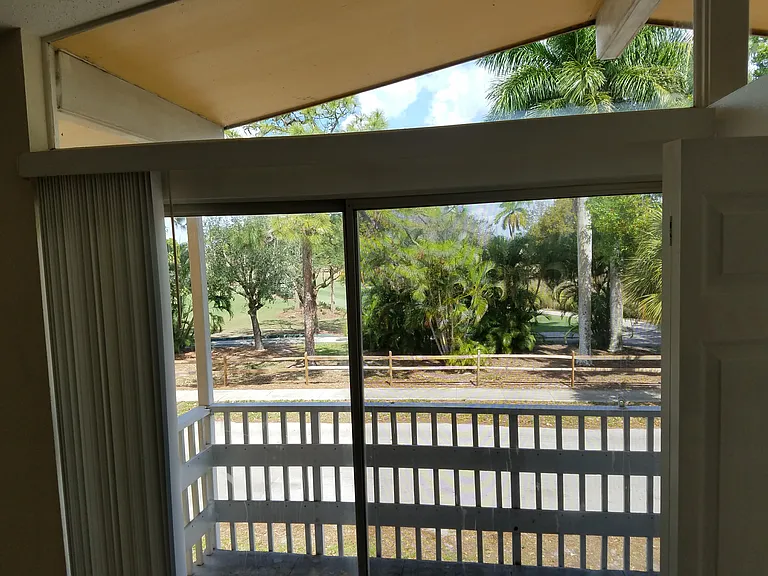 1956 Golfview Ave — Photo 14