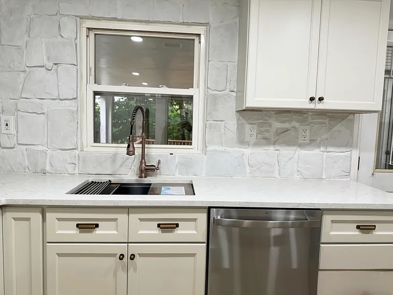 51 Birchwood Rd — Photo 5