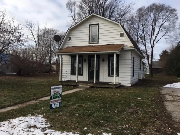 3635 School St, Akron, MI 48701