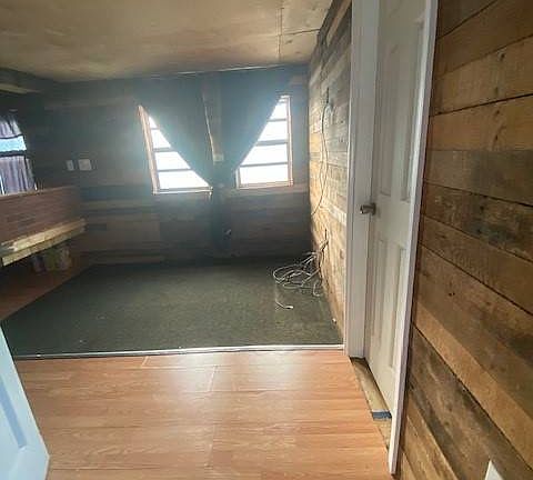 4th image of 2028 Stewart Rd #16