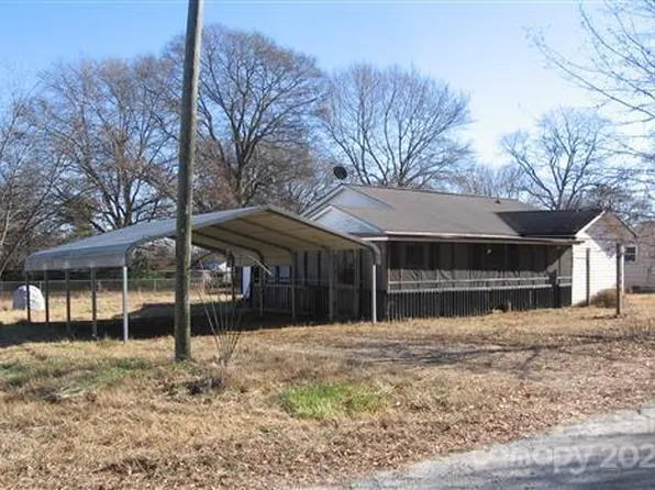 144 Brown Ln, Ellenboro, NC 28040