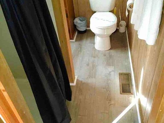 Bathroom stand up shower